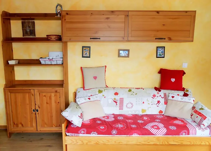 Ensoleille Avec Balcon Aux Deux Alpes - Fr-1-516-87 Apartment